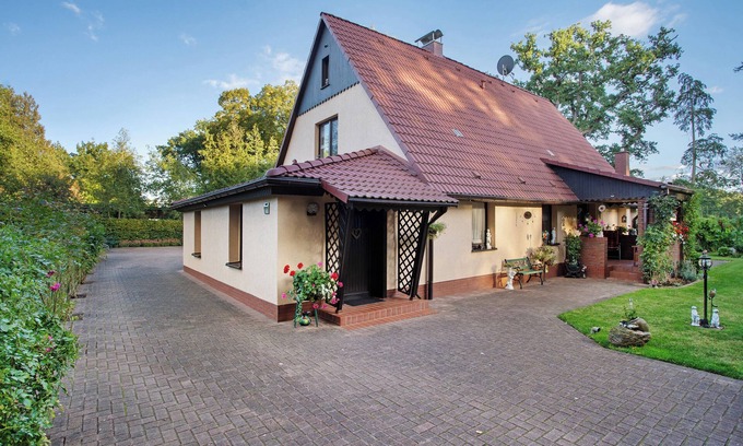 Prillwitz Apartment | Apartment 'Rosi's Ferienwohnung' with Private Garden and Wi-Fi