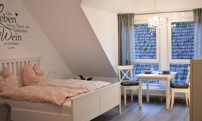 Oestrich-Winkel Apartment | Apartment Rosina 1 adult and 1 child > 4 years - Ferienwohnung Weingut Kurt