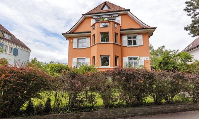 Konstanz Apartment | Apartment 'Rotes Haus' with Mountain View, Private Terrace and Wi-Fi