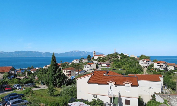 Gradac Apartment | Apartment Rudez by Interhome