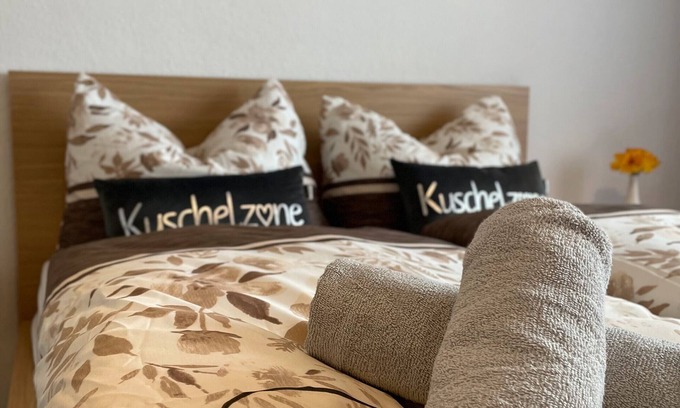 Zeithain Apartment | Apartment 'Ruhige Zeithain' with Private Garden, Wi-Fi and Air Conditioning