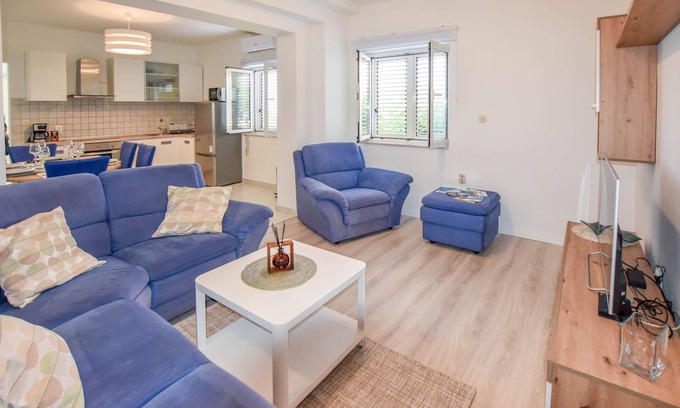 Kali Apartment | Apartment S and E (88581-A1) - Kali
