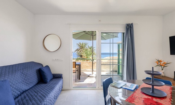 Brena Baja Apartment | Apartment 'Salitre Tea' with Sea View, Shared Pool and Wi-Fi