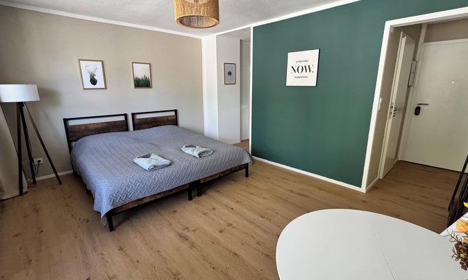 Offenbach am Main Apartment | Apartment Sana Klinik No 11 Balcony