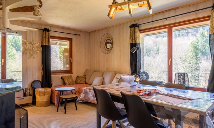 Mittlach Apartment | Apartment 'Sao Tomé' with Lake View, Private Terrace and Wi-Fi