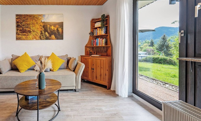 Scheuern Apartment | Apartment 'Schiel' with Mountain View, Private Terrace and Wi-Fi
