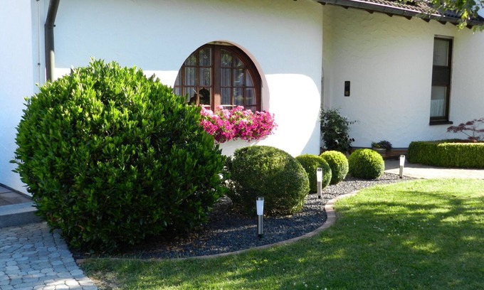 Machtolsheim Apartment | Apartment 'Schwendemann' with Private Terrace, Balcony and Wi-Fi