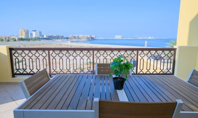Bab Al Bahr Apartment | Apartment Sea View One Bed RAK