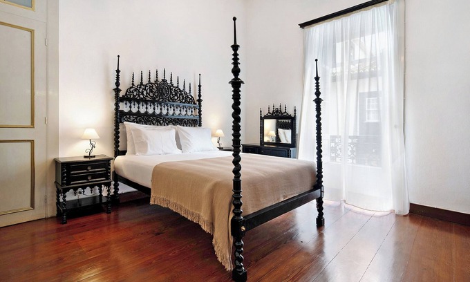 Angra do Heroismo Apartment | Apartment "Sé Heritage" with Private Terrace & Wi-Fi