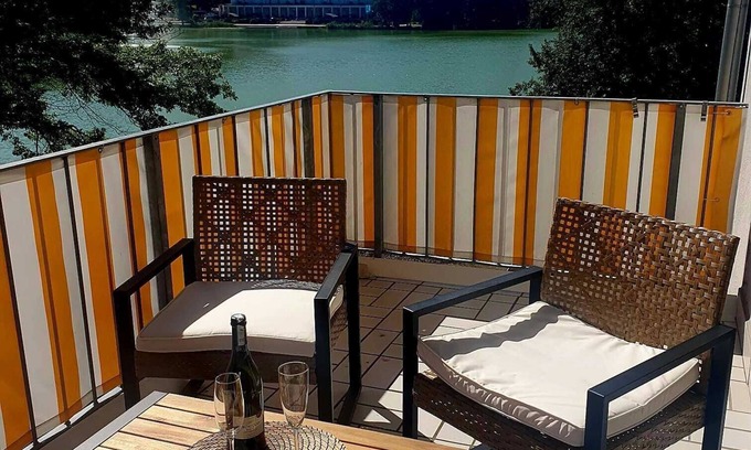 Bad Salzungen Apartment | Apartment Seeblick,ihr Einzigartiger Aufenthalt Direkt am Bad Salzunger Burgsee