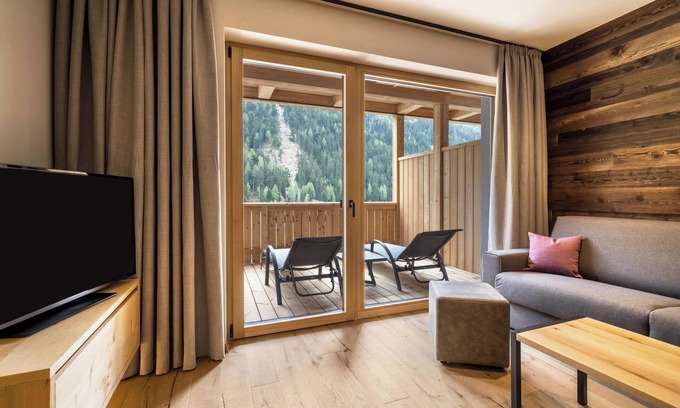 Pracupola Apartment | Apartment “Seebrunn - Kühberg Alm” with Mountain View and Lake View