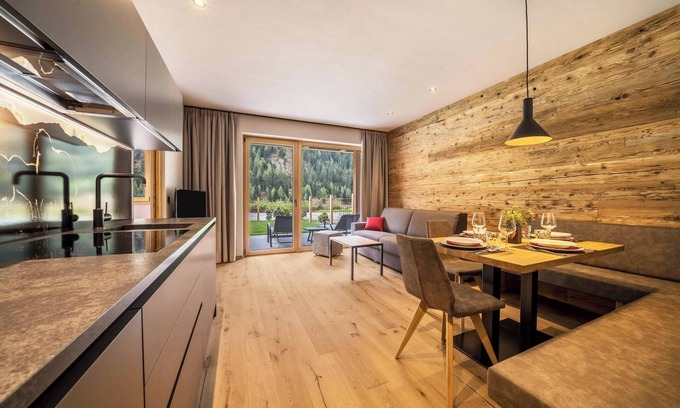 Pracupola Apartment | Apartment 'Seebrunn - Kuppelwieser Alm' with Mountain View, Private Terrace and Wi-Fi