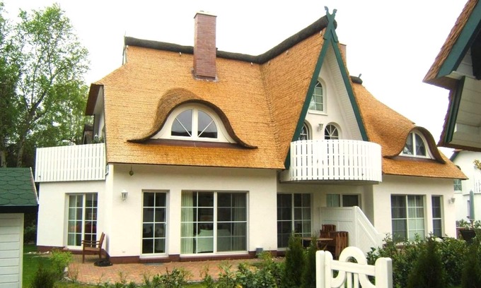 Zingst Apartment | Apartment 'Seelord' with Shared Terrace, Shared Garden and Wi-Fi