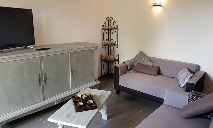 Serra-di-Ferro Apartment | Apartment 'Serra-di-ferro Corse' with Balcony and Wi-Fi