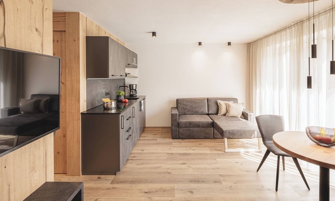San Giovanni Apartment | Apartment 'Silva Living' with Mountain View, Private Terrace and Wi-Fi