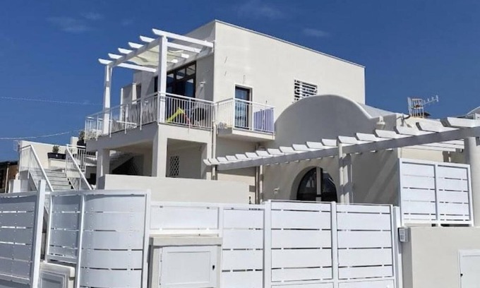 Monte di Procida Apartment | Apartment sleeps 6, sea, panoramic, free private parking