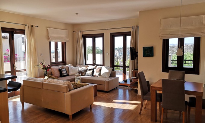 Kouklia Apartment | apartment sleep 4 with spacious living room, open space kitchen, large terrace