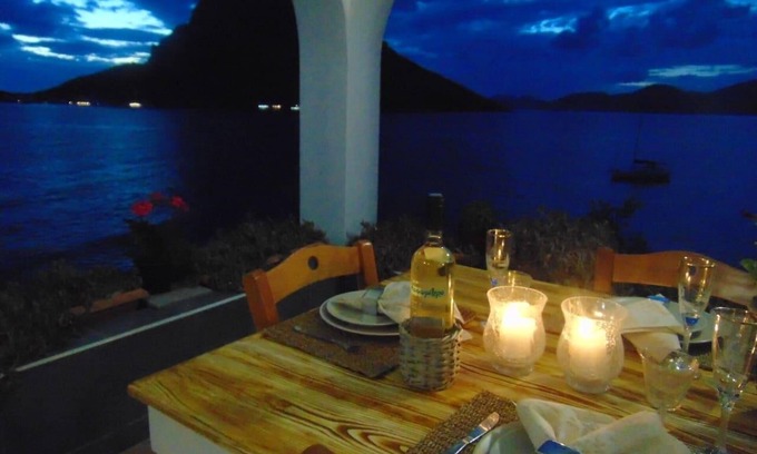 Mirties Apartment | Apartment - Sleeps up to 10 & beachfront access