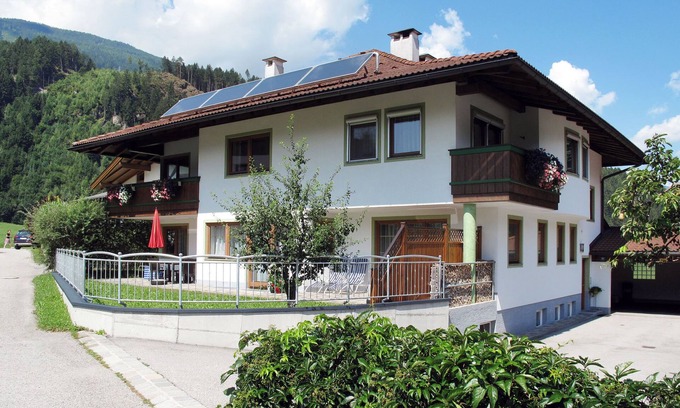 Zillertal Apartment | Apartment Sonne by Interhome