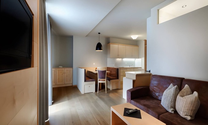 Burgusio Apartment | Apartment 'Sonnenaufgang 1' with Mountain View, Shared Terrace and Wi-Fi