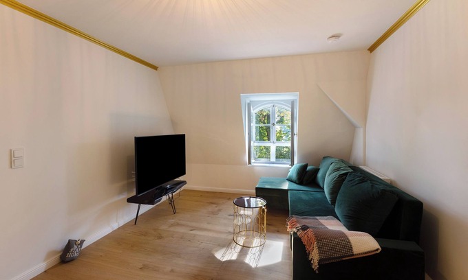 Querfurt Apartment | Apartment 'Sophie' with Shared Pool, Shared Terrace and Wi-Fi