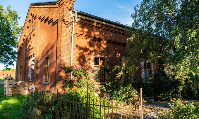 Loitz Apartment | Apartment 'Sophienhof' with Private Terrace, Private Garden and Wi-Fi