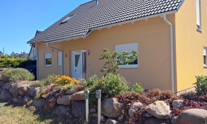 Fuhlendorf Apartment | Apartment Störtebeker 1 floor - holiday home Vineta