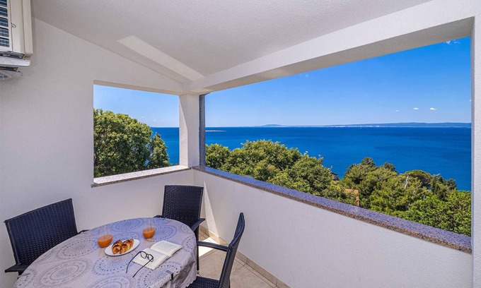 Stara Baska Apartment | Apartment STARA BAŠKA with sea view