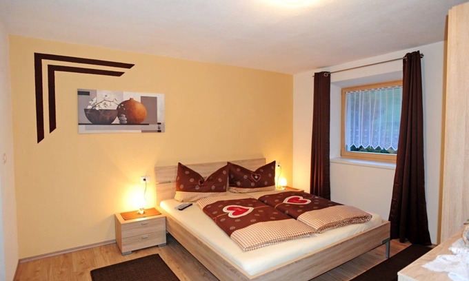 Valle Aurina Apartment | Apartment "Steinhaus XL" with Mountain View, Shared Pool & Wi-Fi