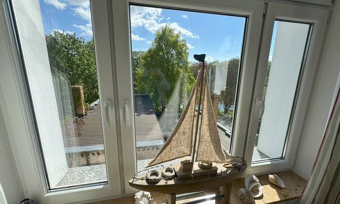 Wilhelmsruh Apartment | Apartment 'Stilvolles Ruhiges' with Balcony and Wi-Fi