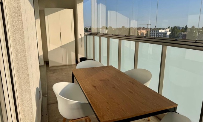 Halensee Apartment | Apartment 'Stilvolles Zentrum Berlin' with Balcony and Wi-Fi