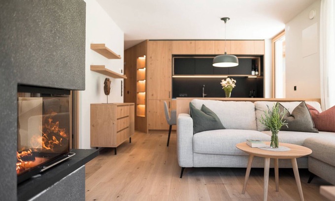 Pracupola Apartment | Apartment 'Sunnseit 3' with private garden and sauna