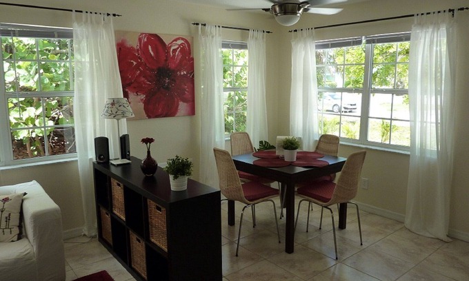 Caloosahatchee Apartment | Apartment Sunset Cape Coral/Beach Resort