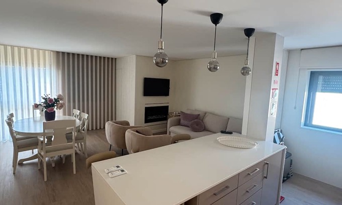 Darque Apartment | Apartment 'Surf and Chill House' with Mountain View, Wi-Fi and Air Conditioning