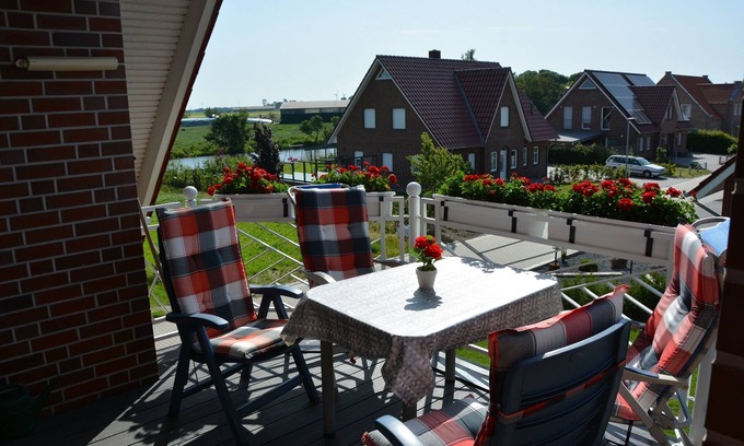 Rorichum Apartment | Apartment 'Swaalvkenüst' with Balcony and Wi-Fi