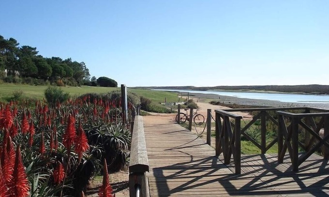 Quinta do Lago Apartment | Apartment (T1) near the beach in luxury residential area
