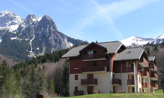 Bernex Apartment | Apartment T2 Bernex 4 persons