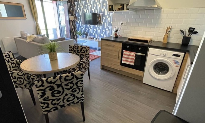 Espalion Apartment | Apartment t2 floor at the edge of the lot