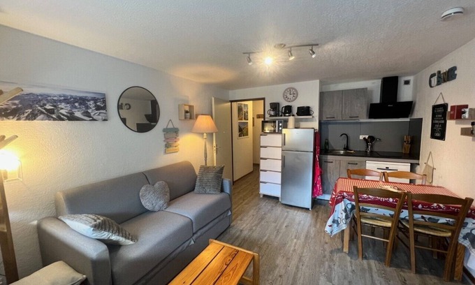 Saint-Lary-Soulan Apartment | Apartment T2 4 pers center Saint Lary Village Parking