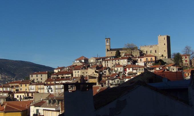 Vernet-les-Bains Apartment | Apartment T3, 65m2, sleeps 4 250m from the spa in the center of town