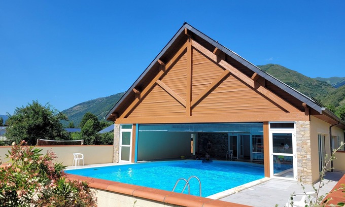 Bagneres-de-Luchon Apartment | Apartment T3 ground floor in residence.