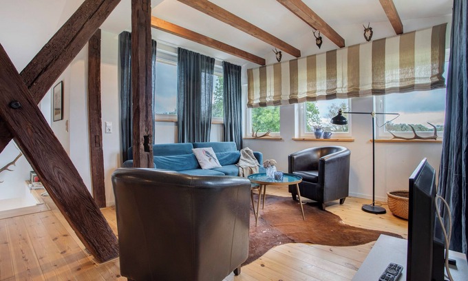Groß Wokern Apartment | Apartment "Taubenkobel" with Private Garden & Wi-Fi