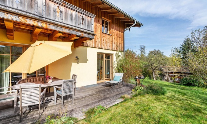 Ostin Apartment | Apartment "Tegernseele" with Mountain View, Private Terrace & Wi-Fi