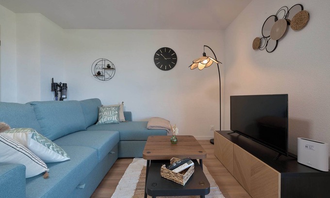 Gaillac Apartment | Apartment, terrace, pool, Netflix and WIFI