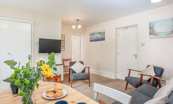 Roundham Cottage | Apartment Three - UK39836