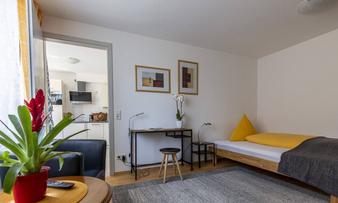 Stuhlinger Apartment | Apartment Topas, 30sqm, 1 living room/bedroom, max. 2 persons