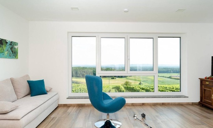 Gruisla Bed & Breakfast | Apartment upstairs with 1 bedroom - from 5 nights - Winzerhof Klöckl