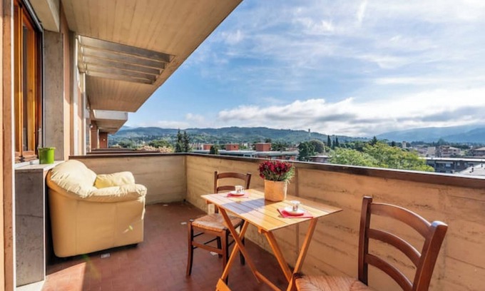 Rovezzano Apartment | Apartment 'Varlungo Home Terrazza Panoramica' with Private Terrace, Wi-Fi and Air Conditioning