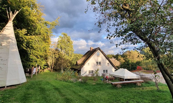 Pantow Apartment | Apartment Vera, 4-8 pers., in dreamlike secluded location, barbecue area, near Binz