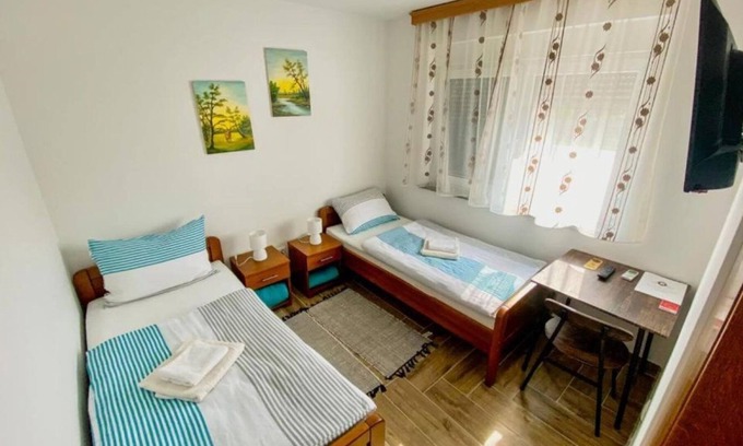 Vrbanja Apartment | Apartment Verde - rooms with private bathrooms: R4(2) - Vrbanja, Continental Croati, Croatia